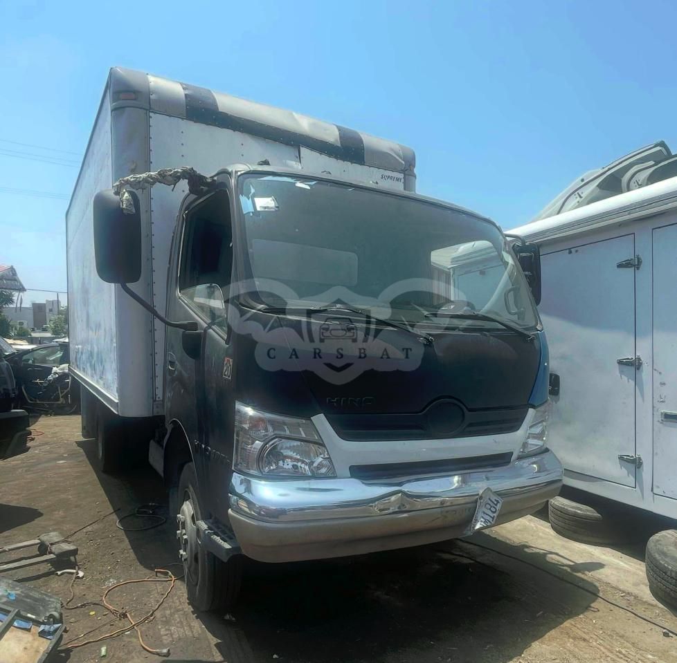 Hino Motors 195 5.1L 4 2015