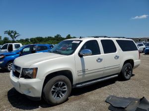 Chevrolet Suburban K1500 LTZ 5.3L 8 2013