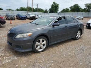 Toyota Camry BASE 2.5L 4 2011