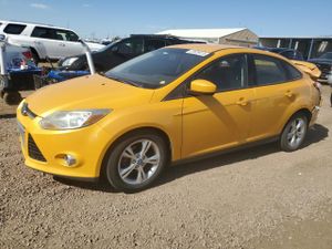 Ford Focus SE 2.0L 4 2012