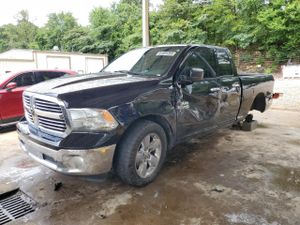 RAM 1500 SLT 5.7L 8 2015