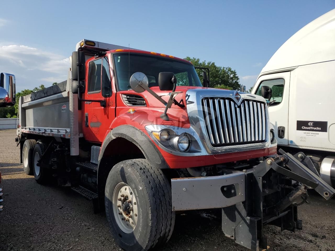 International WorkStar / 7000 Series 7400 9.3L 6 2014