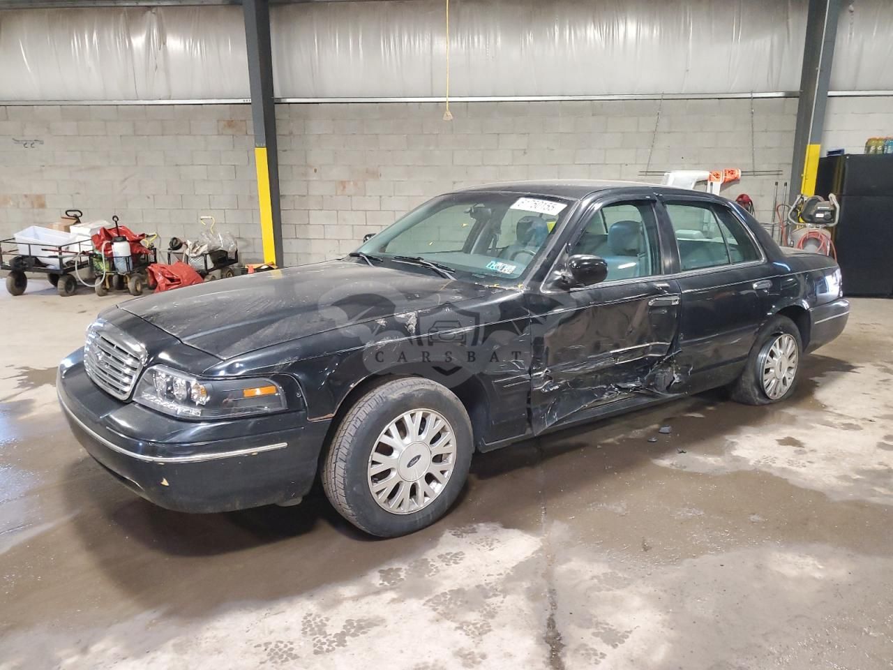 Ford Crown LX 4.6L 8 2003