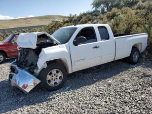 Chevrolet Silverado 1500 C1500 LT 5.3L 8 2013