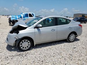 Nissan Versa S 1.6L 4 2014