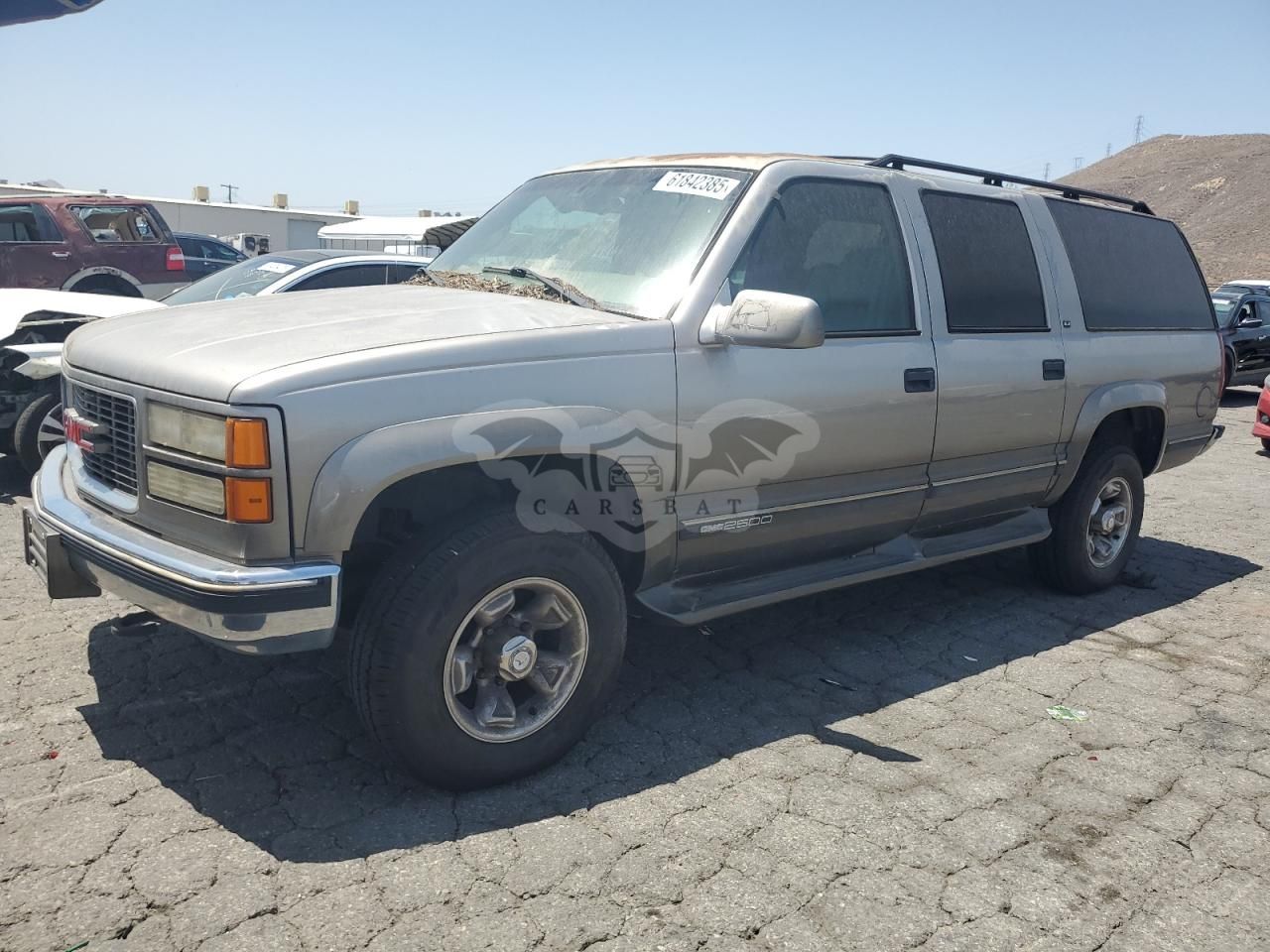GMC Suburban K2500 7.4L 8 1999