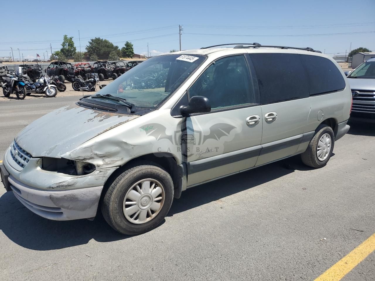 Plymouth Voyager SE 3.3L 6 1999