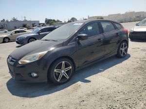Ford Focus SE 2.0L 4 2012