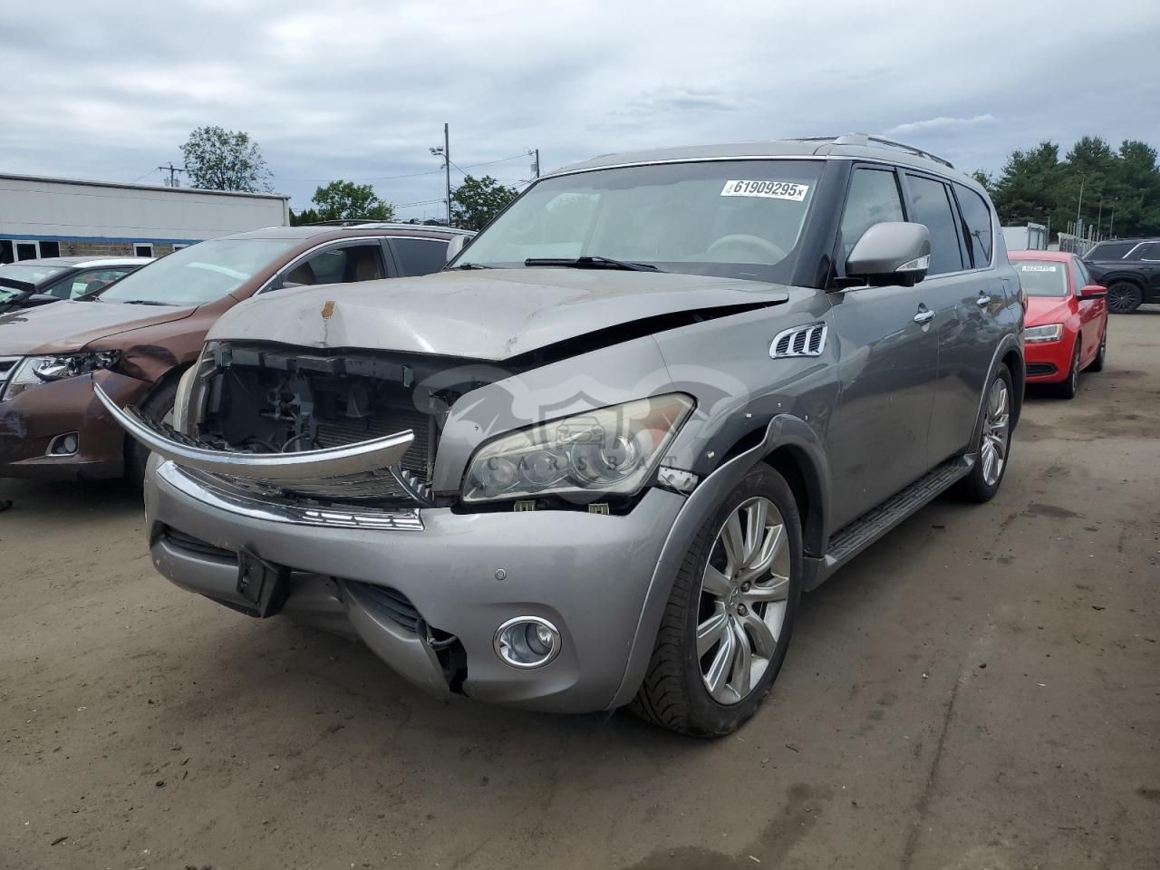 Infiniti QX56 5.6L 8 2011