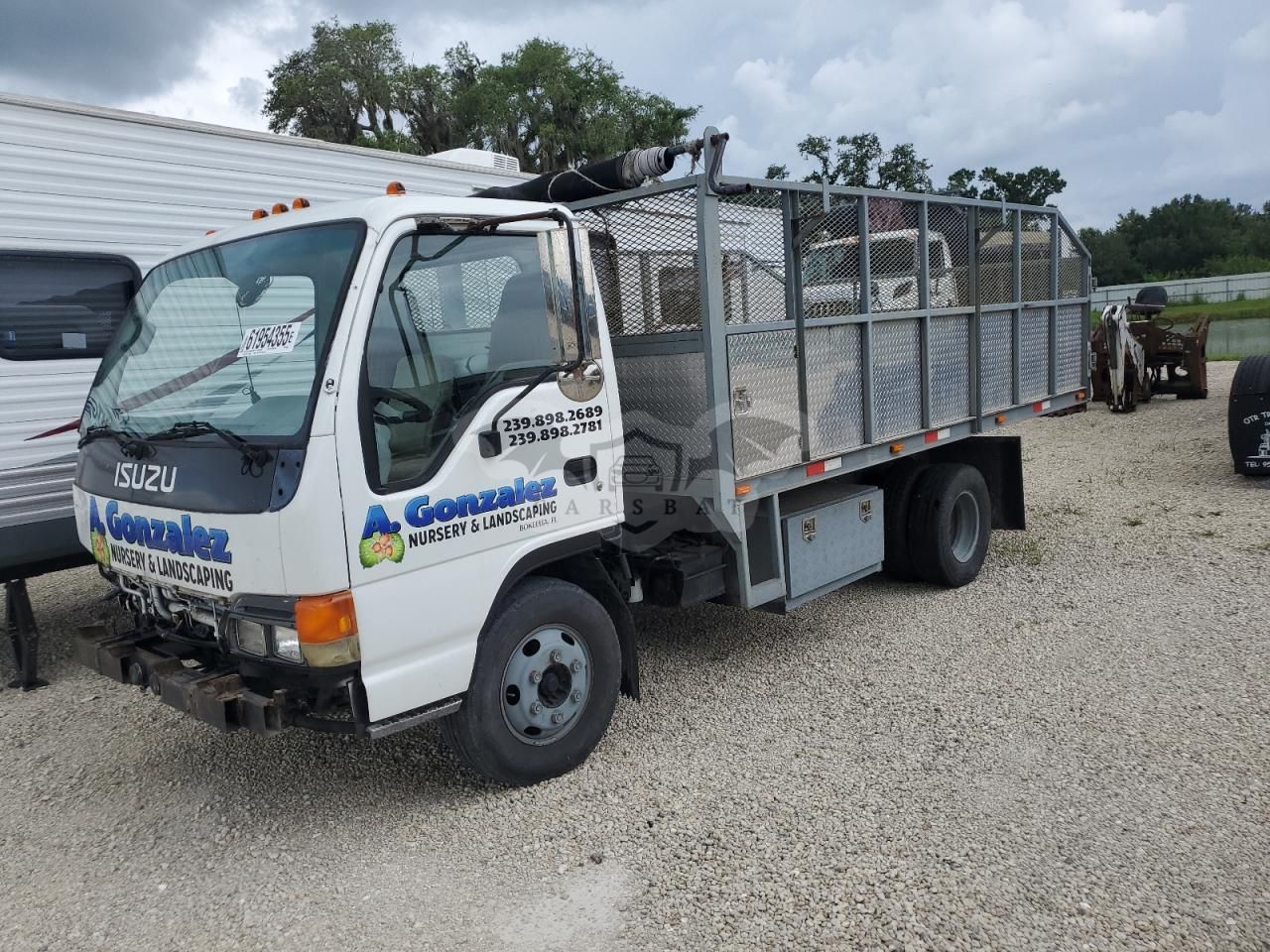 Isuzu NPR 4.8L 4 1999