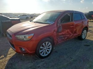 Mitsubishi Outlander SE 2.0L 4 2011