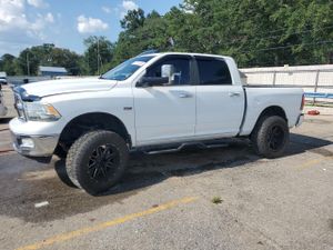Dodge RAM SLT 5.7L 8 2012