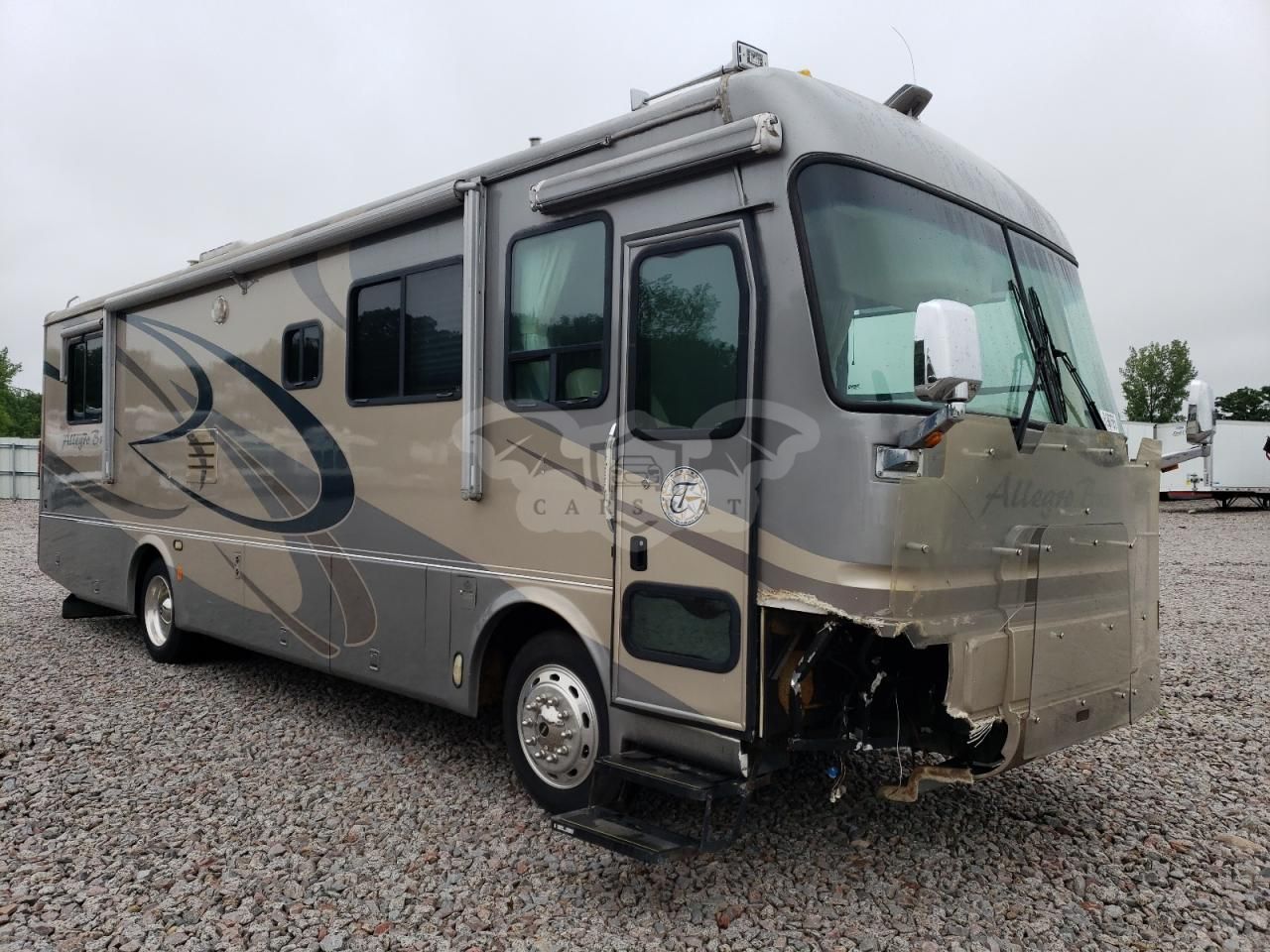 Freightliner X-line X LINE MOTOR HOME 5.9L 6 2003