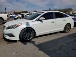 Hyundai Sonata SE 2.4L 4 2015