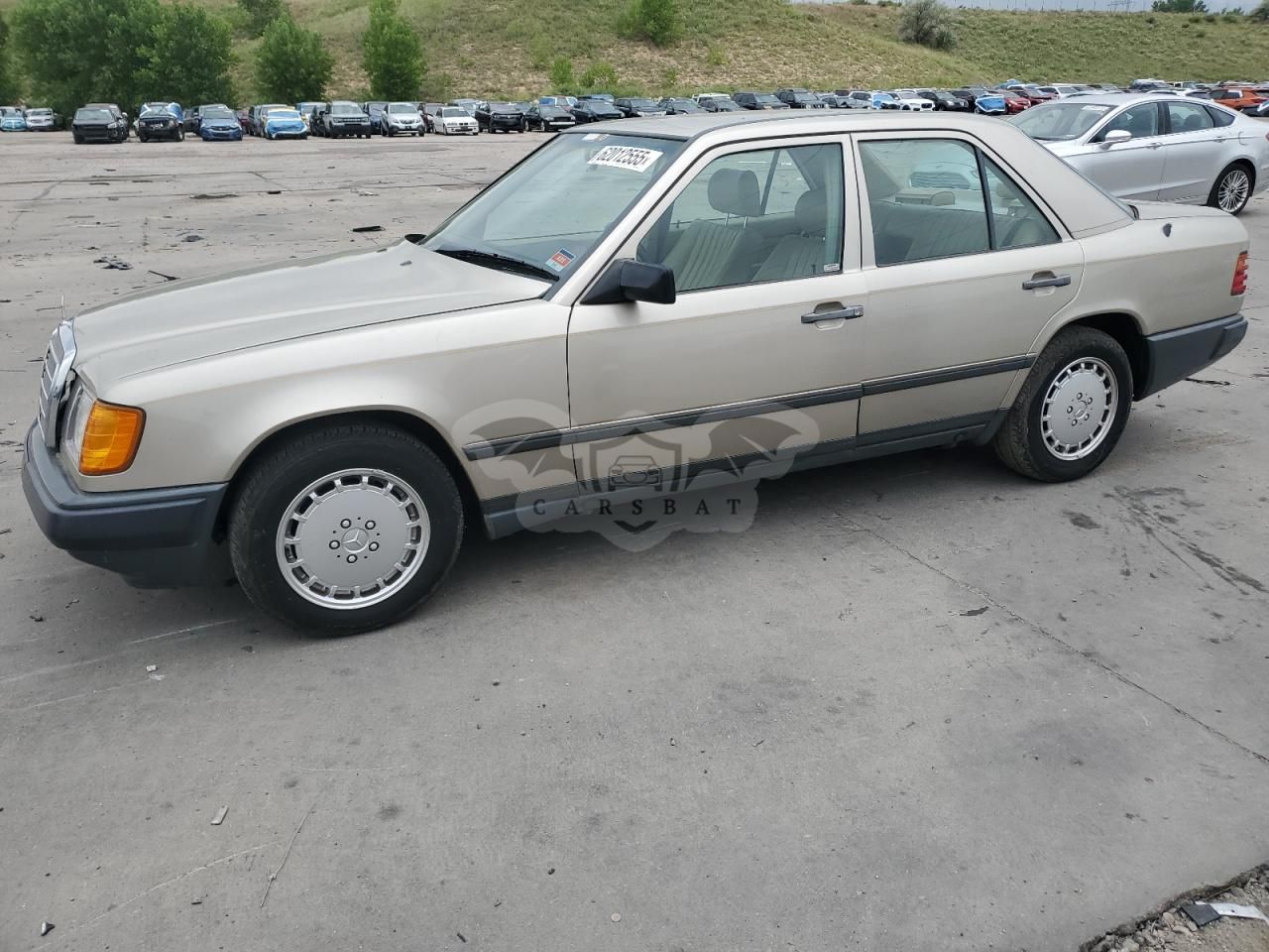 Mercedes-Benz 260 E 2.6L 6 1989
