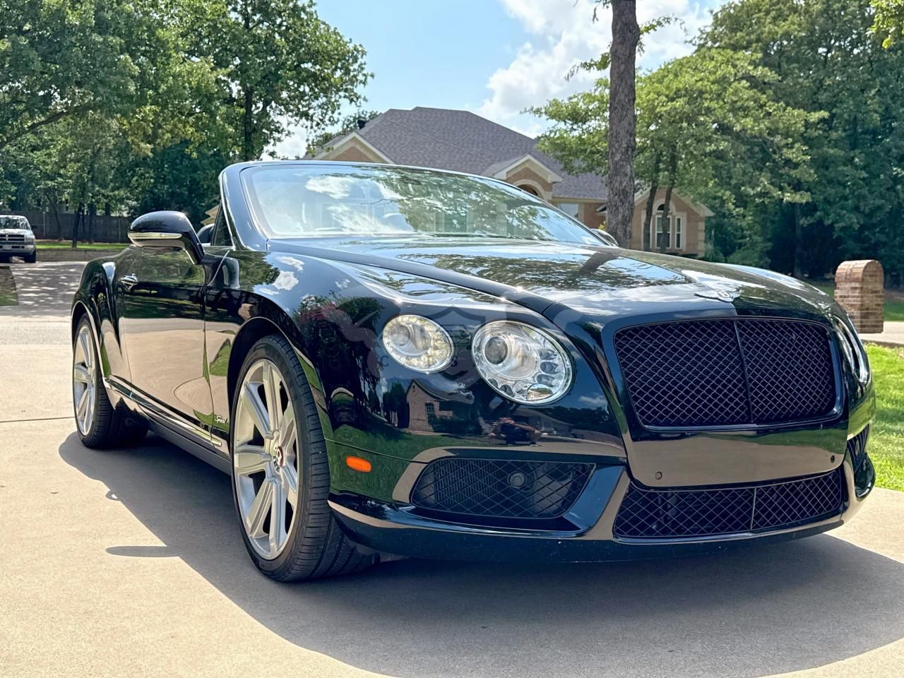 Bentley Continental GTC V8 4.0L 8 2014