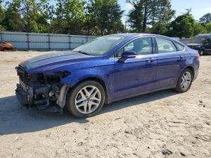 Ford Fusion SE 2.5L 4 2015
