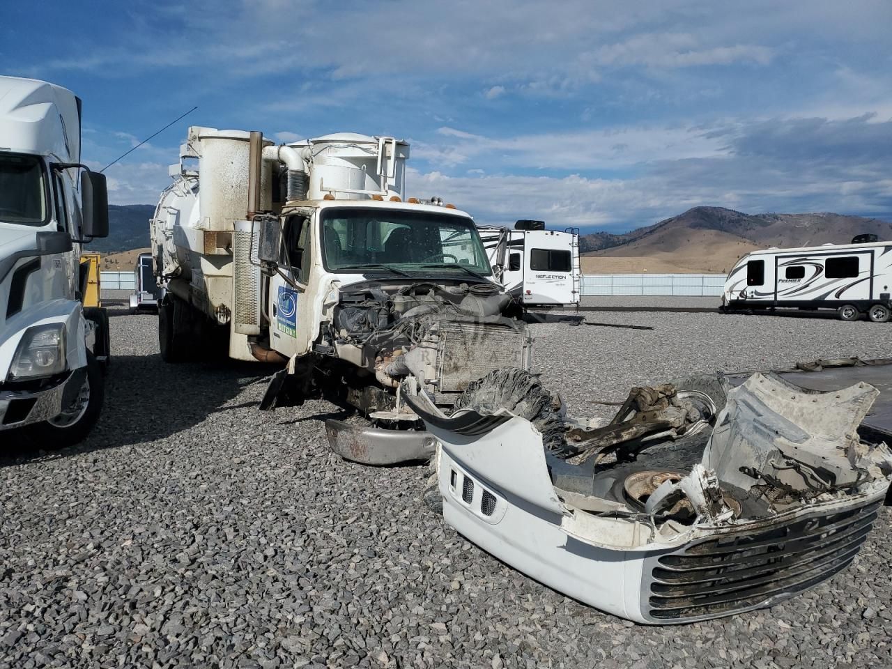 Sterling Truck L line 9500 6 2006