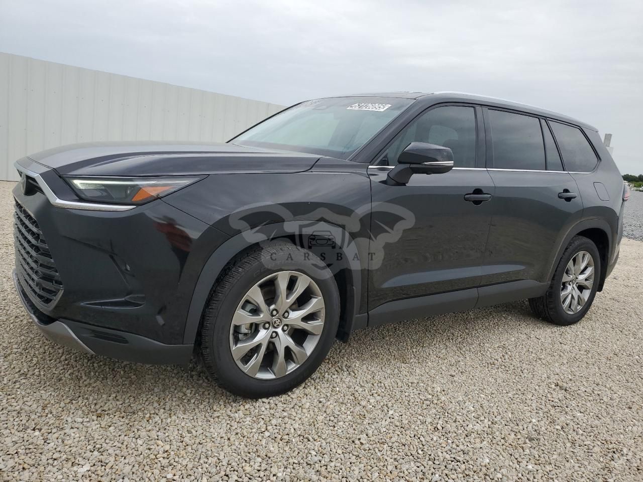 Toyota Grand Highlander LE 2.4L 4 2025