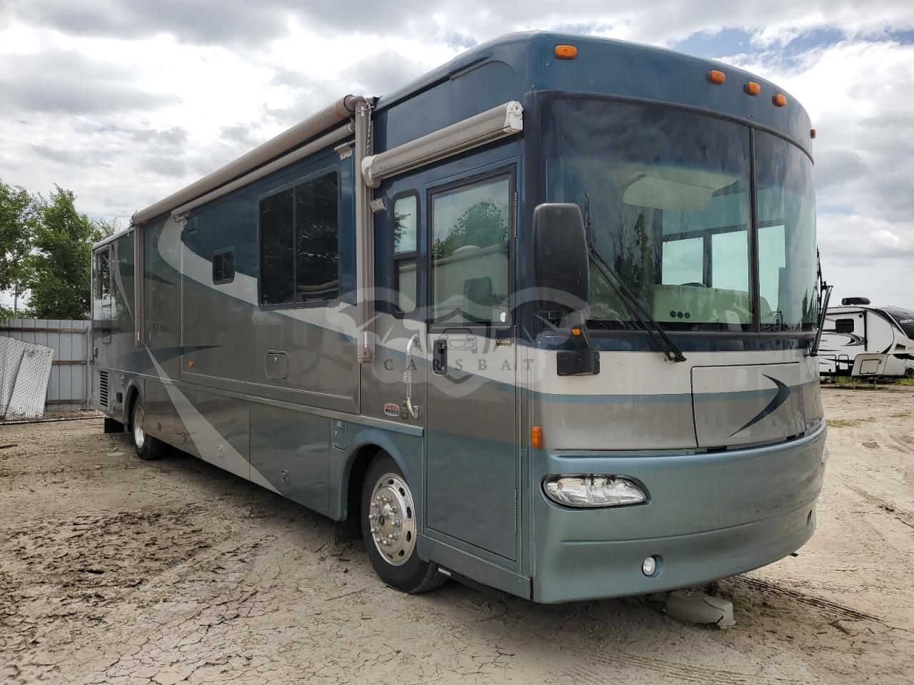 Freightliner X-line X LINE MOTOR HOME 6 2005