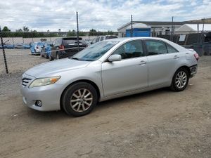 Toyota Camry SE 3.5L 6 2011