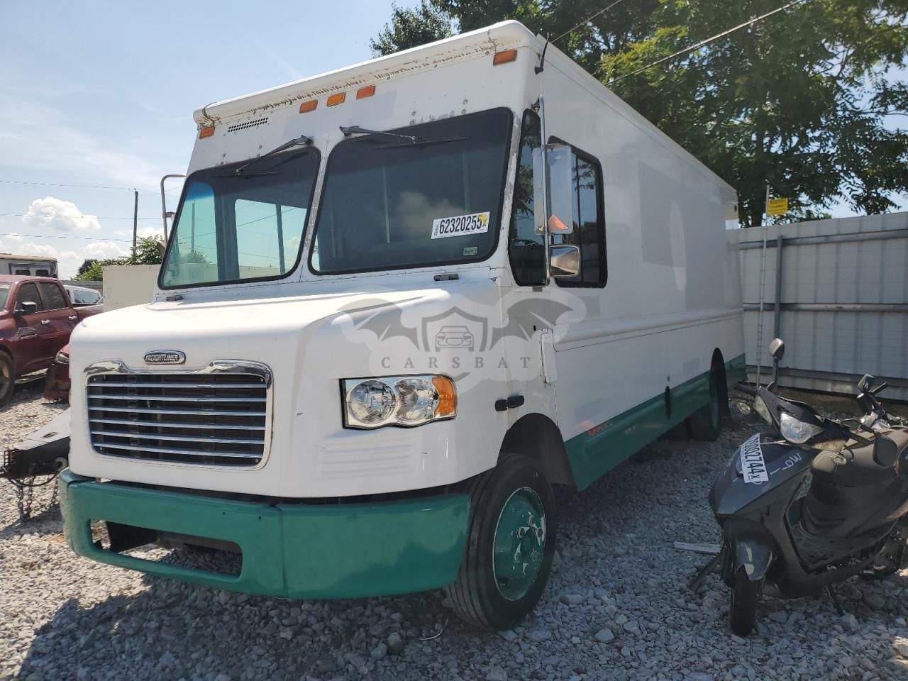 Freightliner Business Class M2 M LINE WALK-IN VAN 6.7L 6 2009