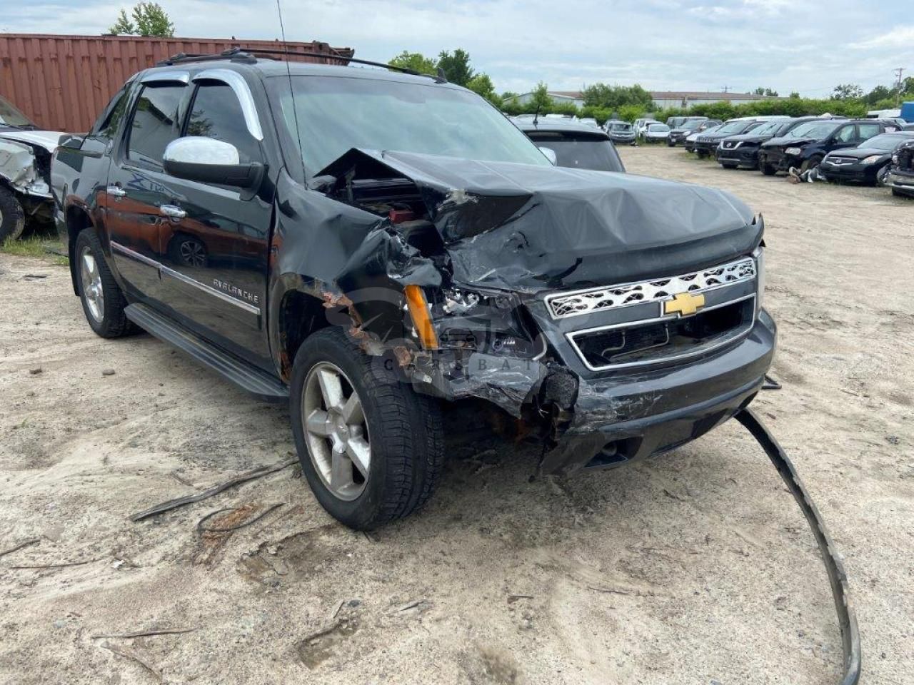 Chevrolet Avalanche LTZ 5.3L 8 2013