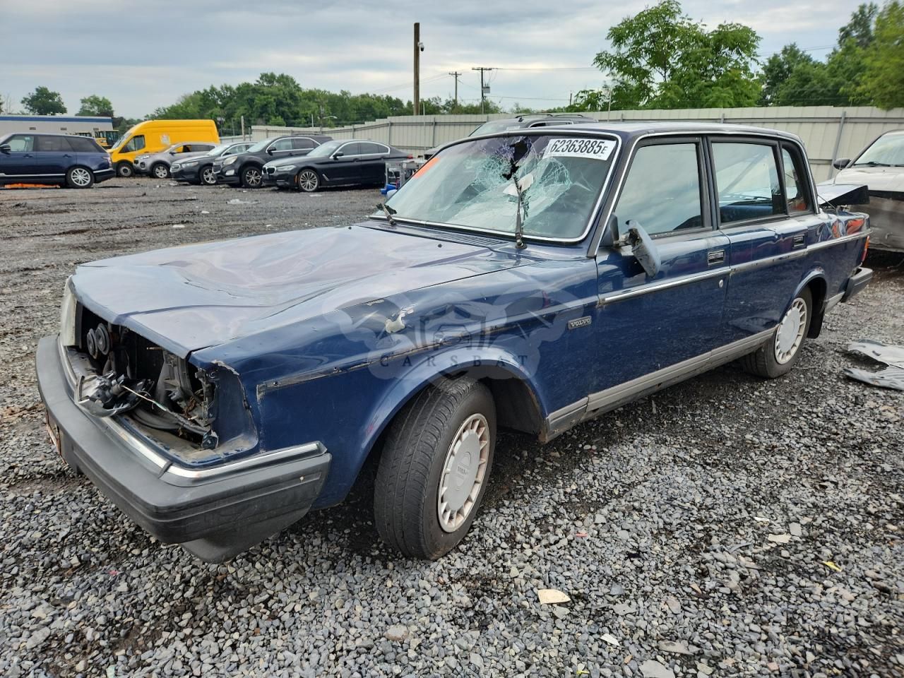 Volvo 240 BASE 2.3L 4 1990