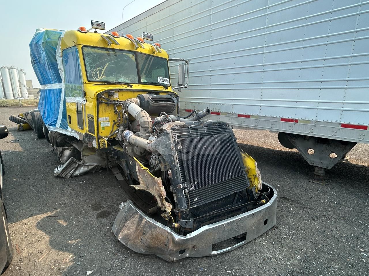 Peterbilt 386 15.0L 6 2010
