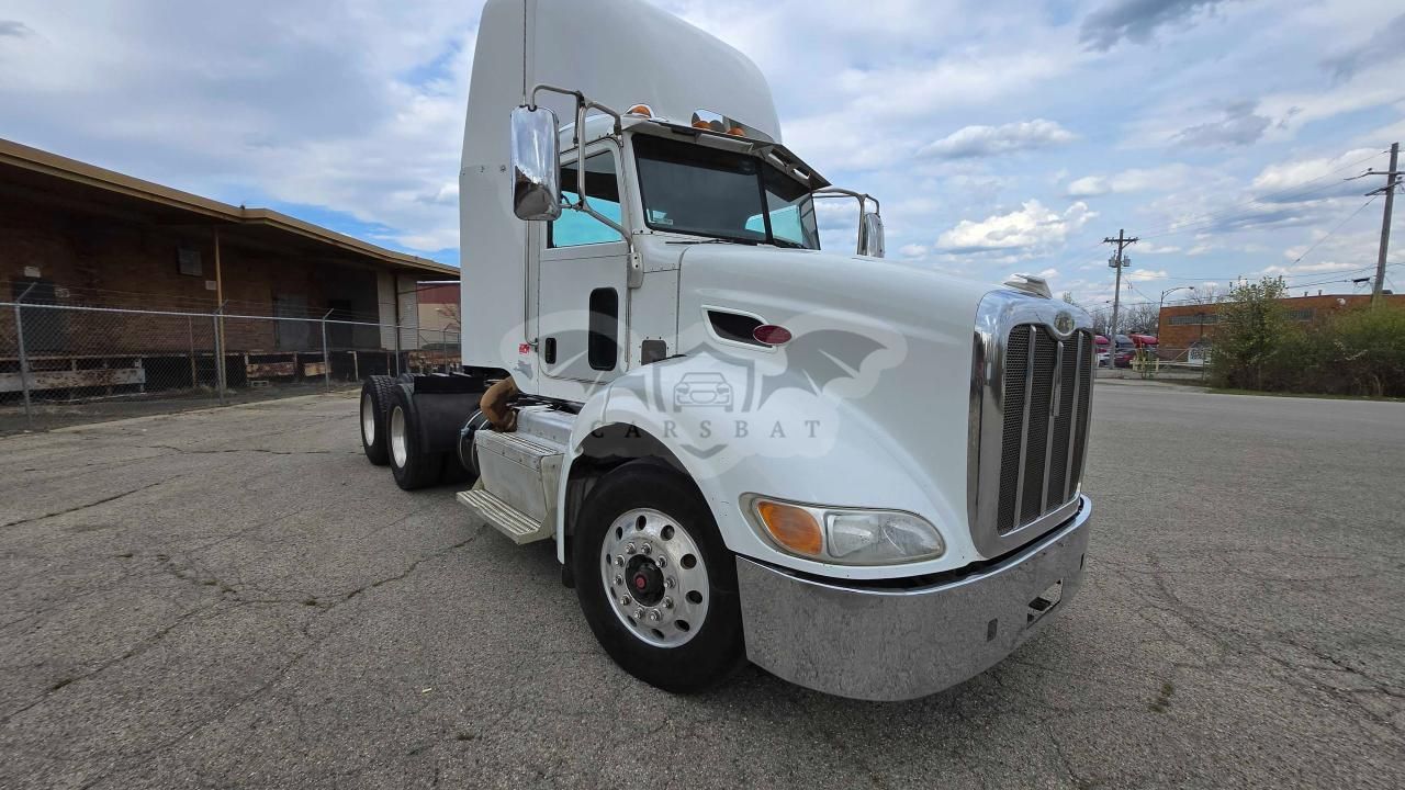 Peterbilt 384 11.9L 6 2013