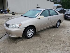Toyota Camry LE 2.4L 4 2005