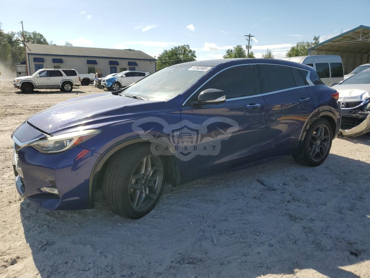 Infiniti QX30 BASE 2.0L 4 2017