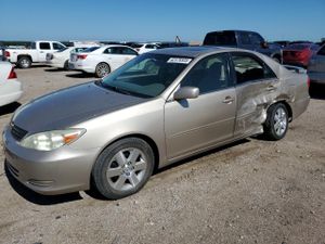 Toyota Camry LE 2.4L 4 2004