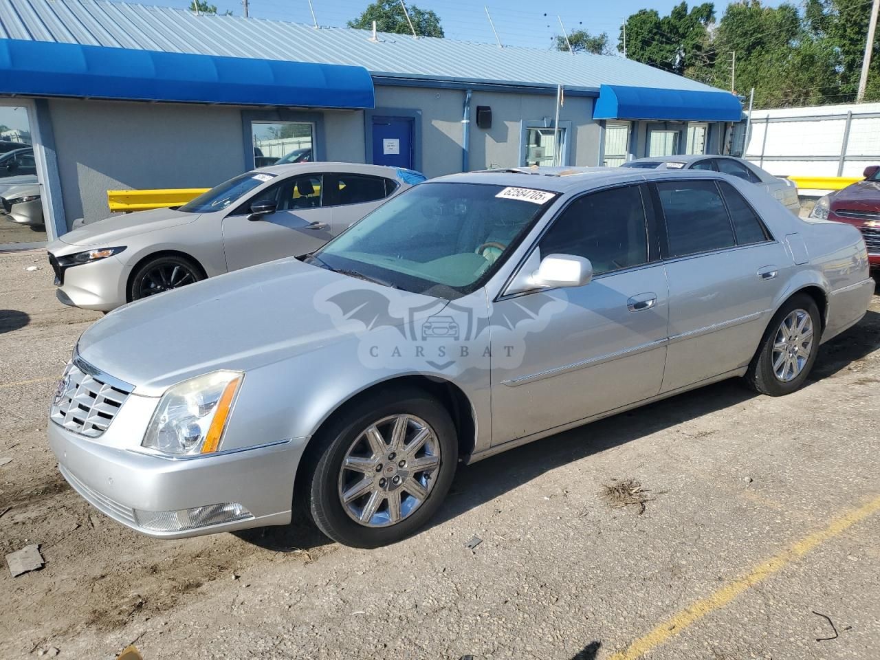 Cadillac DTS PREMIUM COLLECTION 4.6L 8 2011