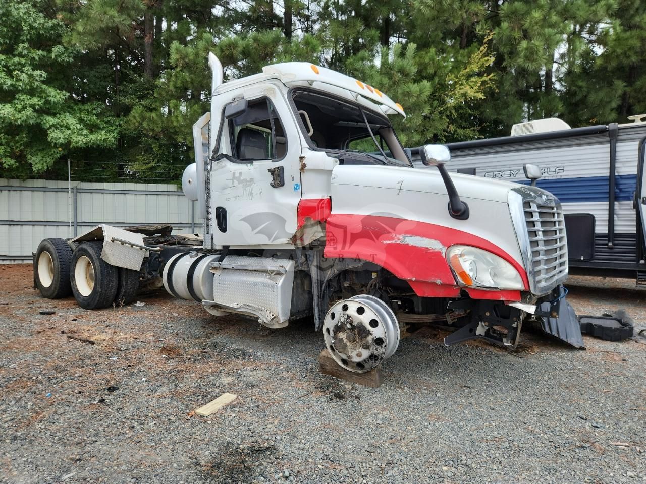 Freightliner Cascadia 12.8L 6 2013