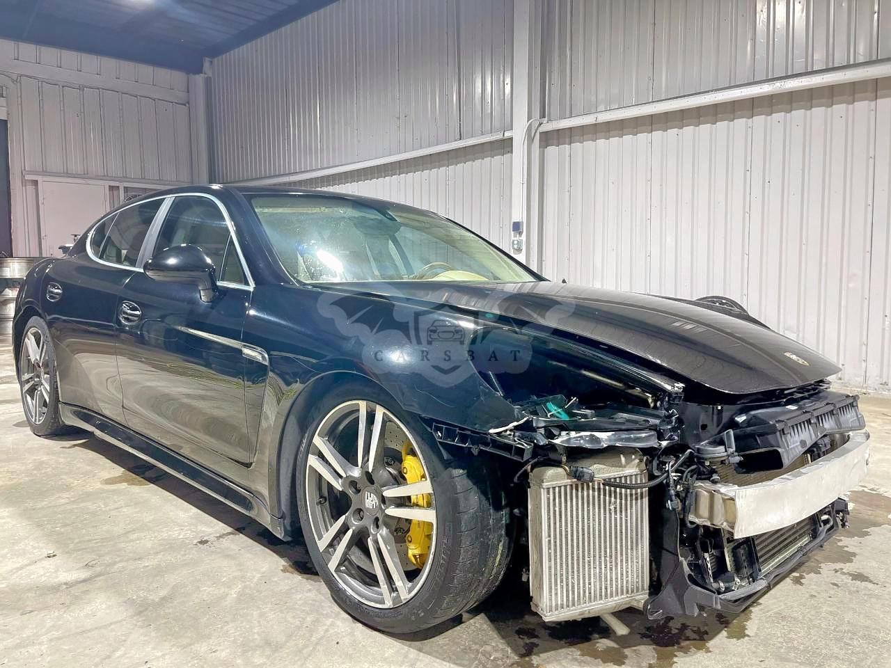 Porsche Panamera TURBO 4.8L 8 2010