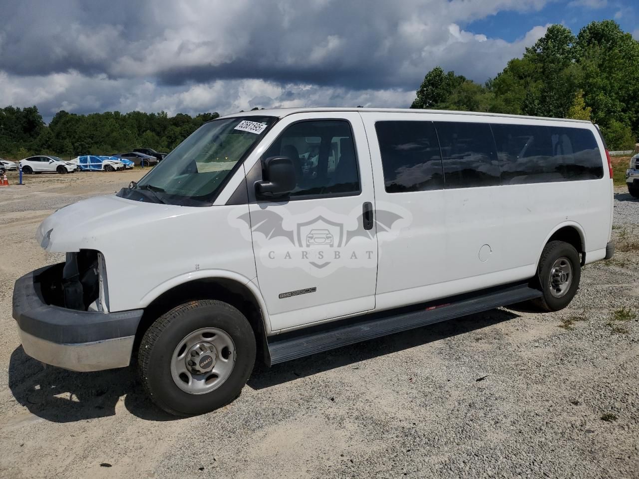 GMC Savana G3500 6.0L 8 2006