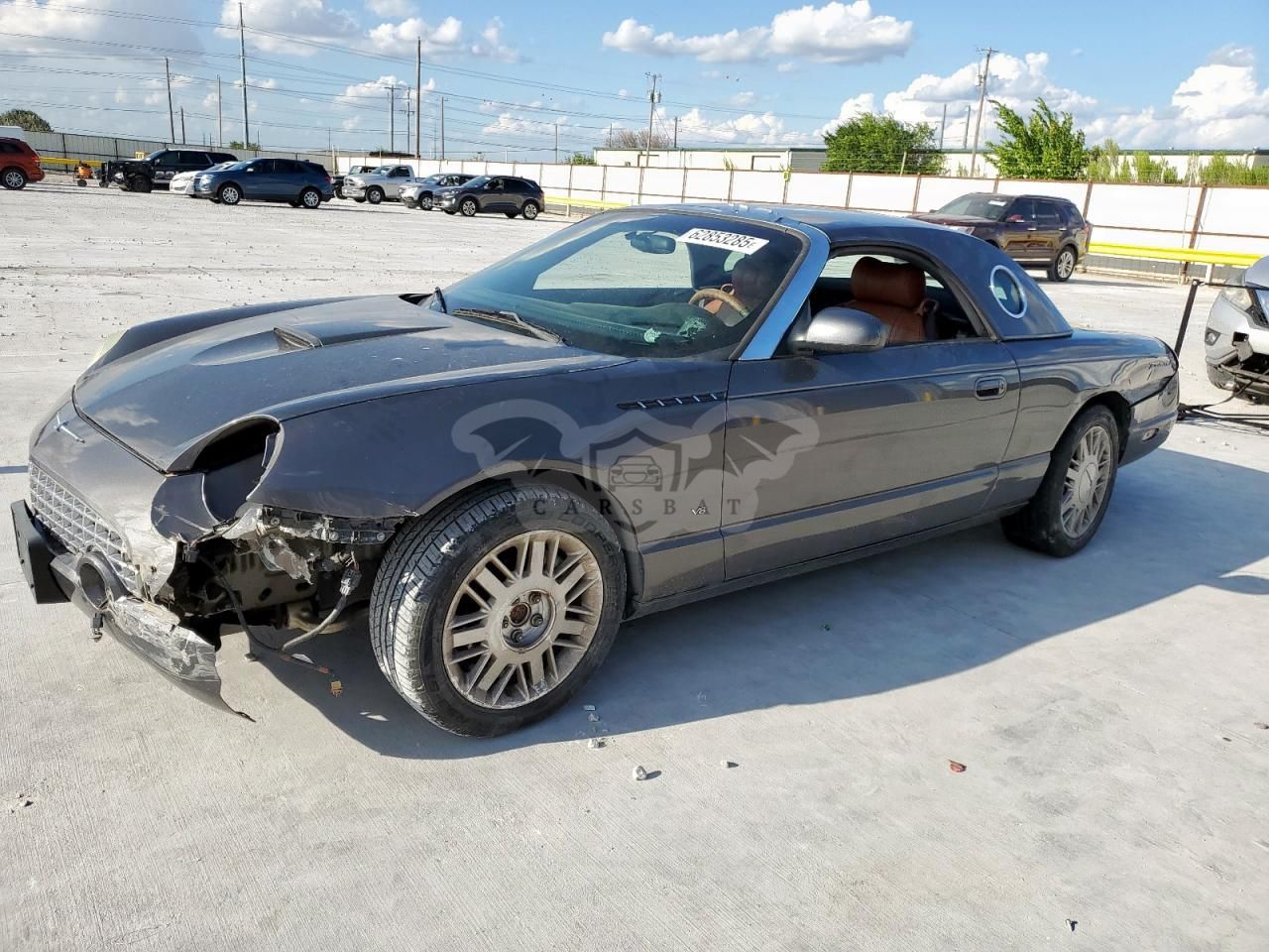 Ford Thunderbird 3.9L 8 2003