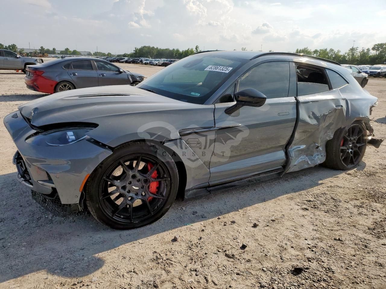 Aston Martin DBX 707 4.0L 8 2023