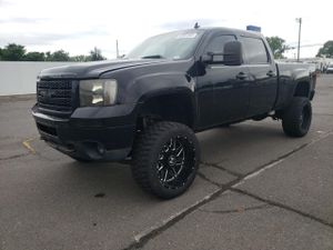GMC Sierra K2500 DENALI 6.6L 8 2012