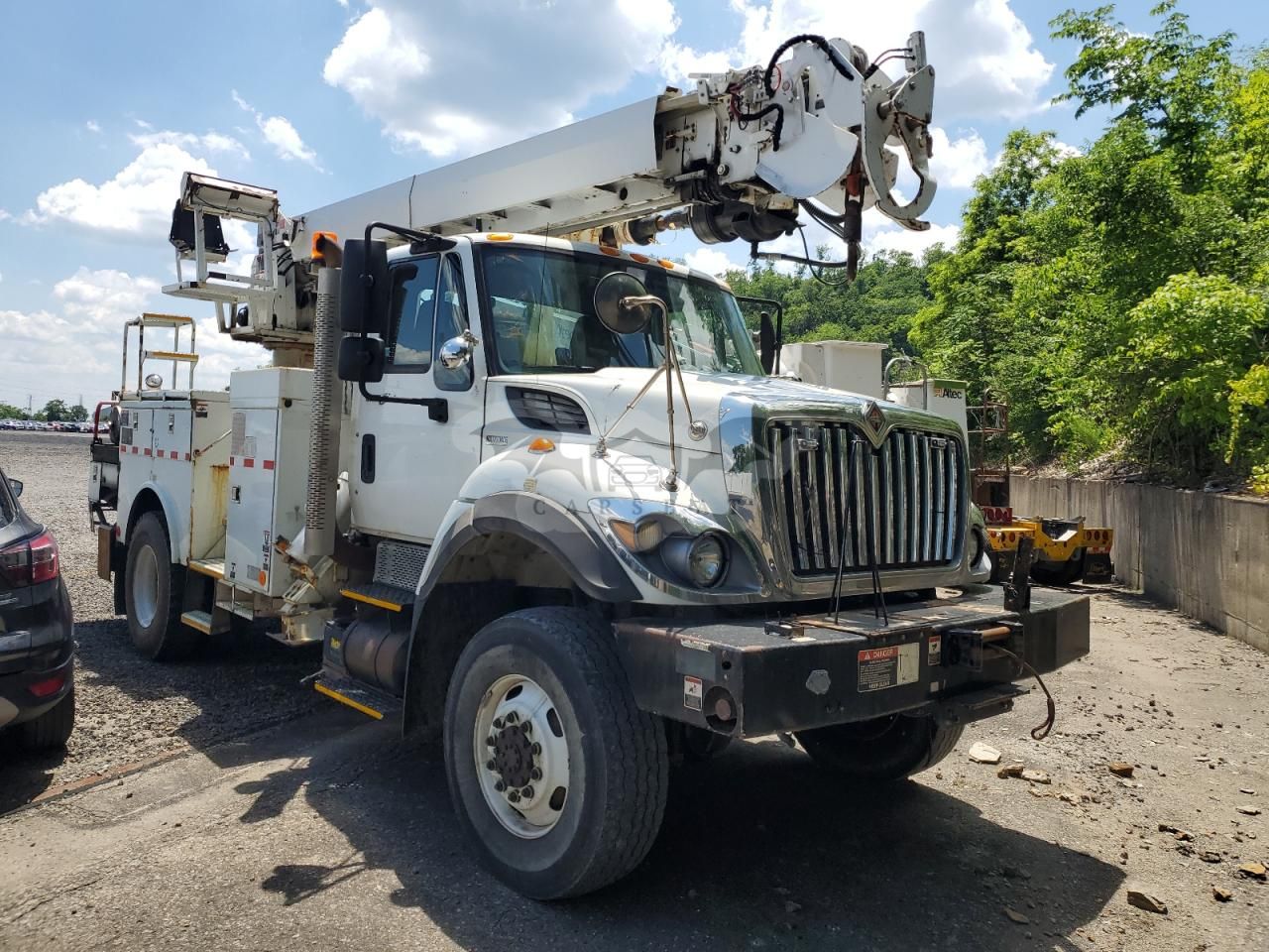 International WorkStar / 7000 Series 7400 7.6L 6 2012