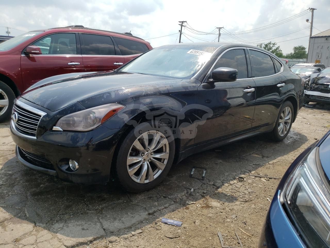 Infiniti M56 X 5.6L 8 2013