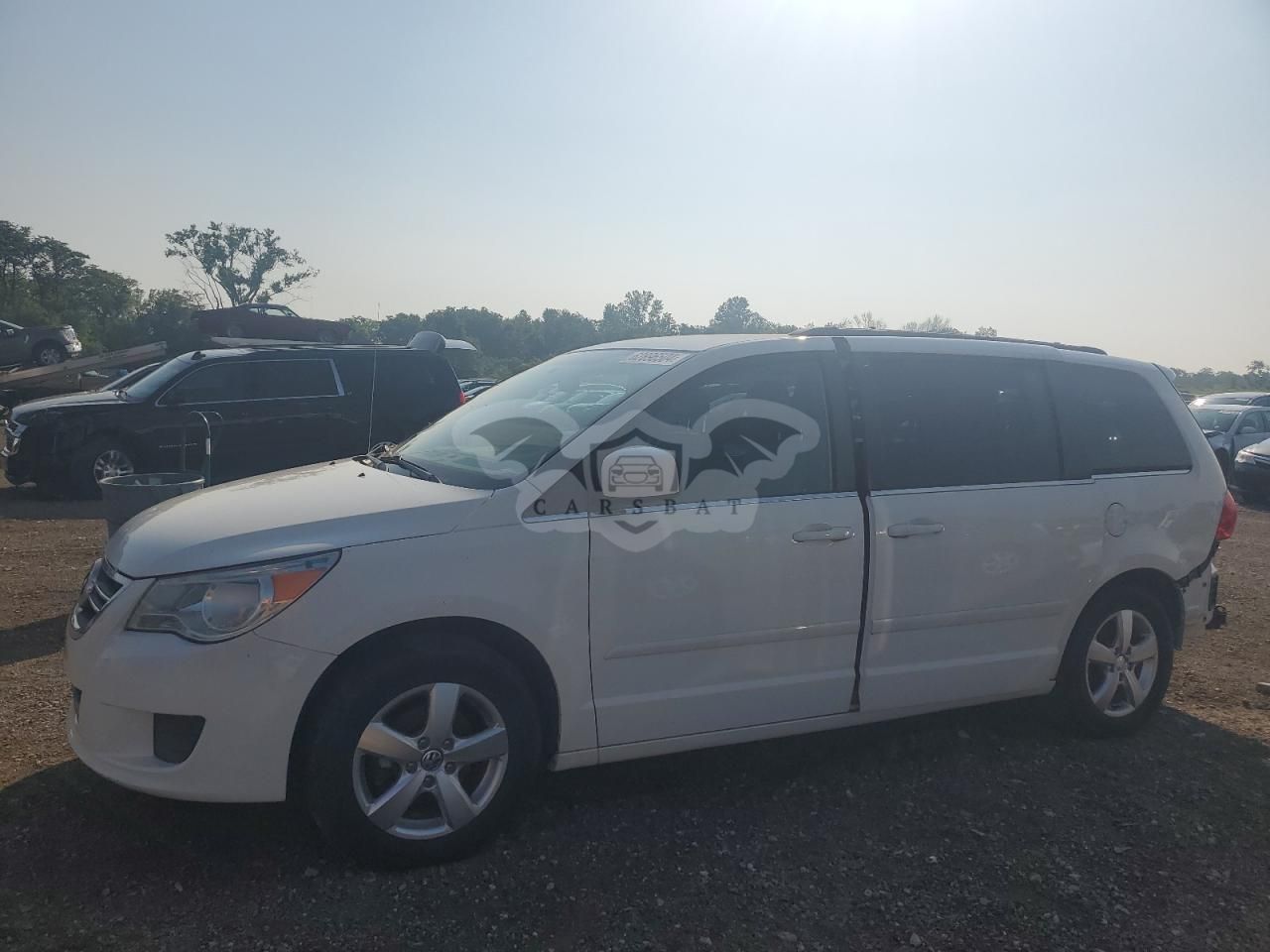 Volkswagen Routan SE 3.6L 6 2011