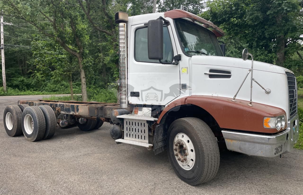 Volvo VHD 12.8L 6 2010