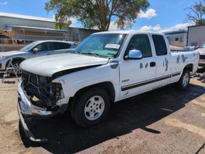 Chevrolet Silverado 1500 C1500 4.8L 8 2002