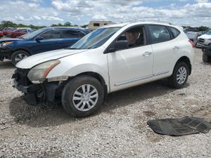 Nissan Rogue S 2.5L 4 2014