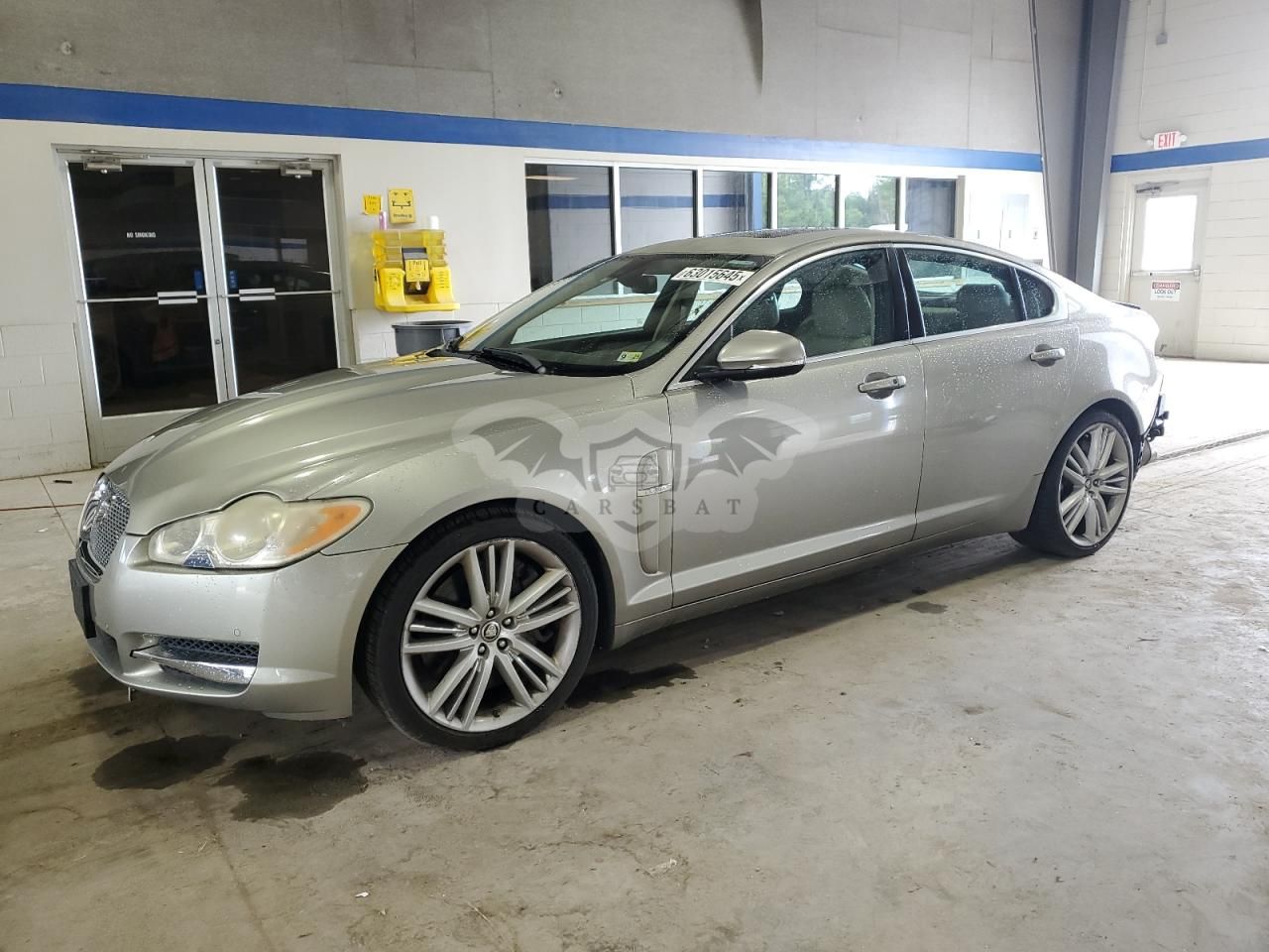 Jaguar XF SUPERCHARGED 5.0L 8 2011