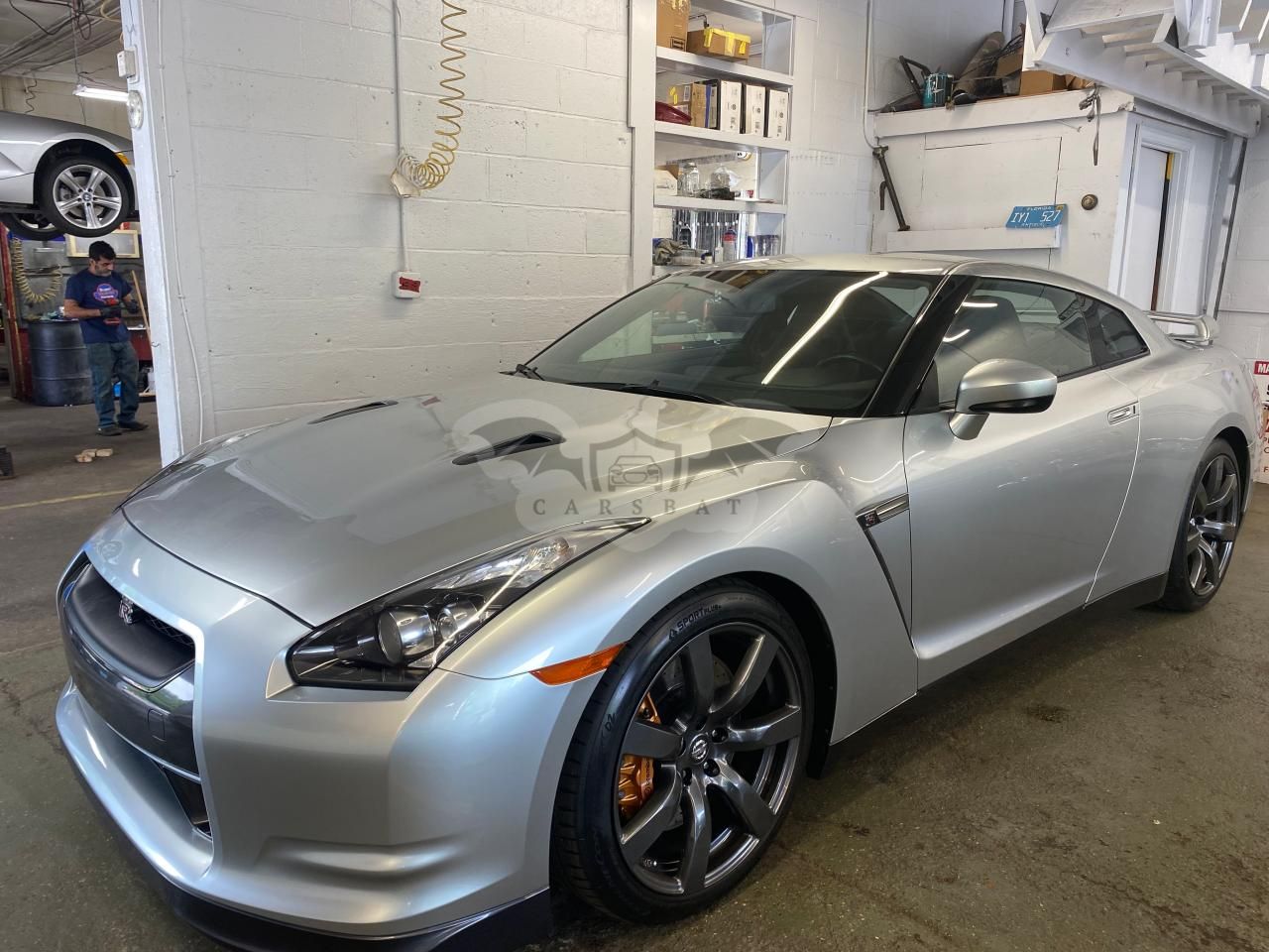 Nissan GT-R BASE 3.8L 6 2009