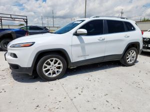 Jeep Cherokee LATITUDE 2.4L 4 2015