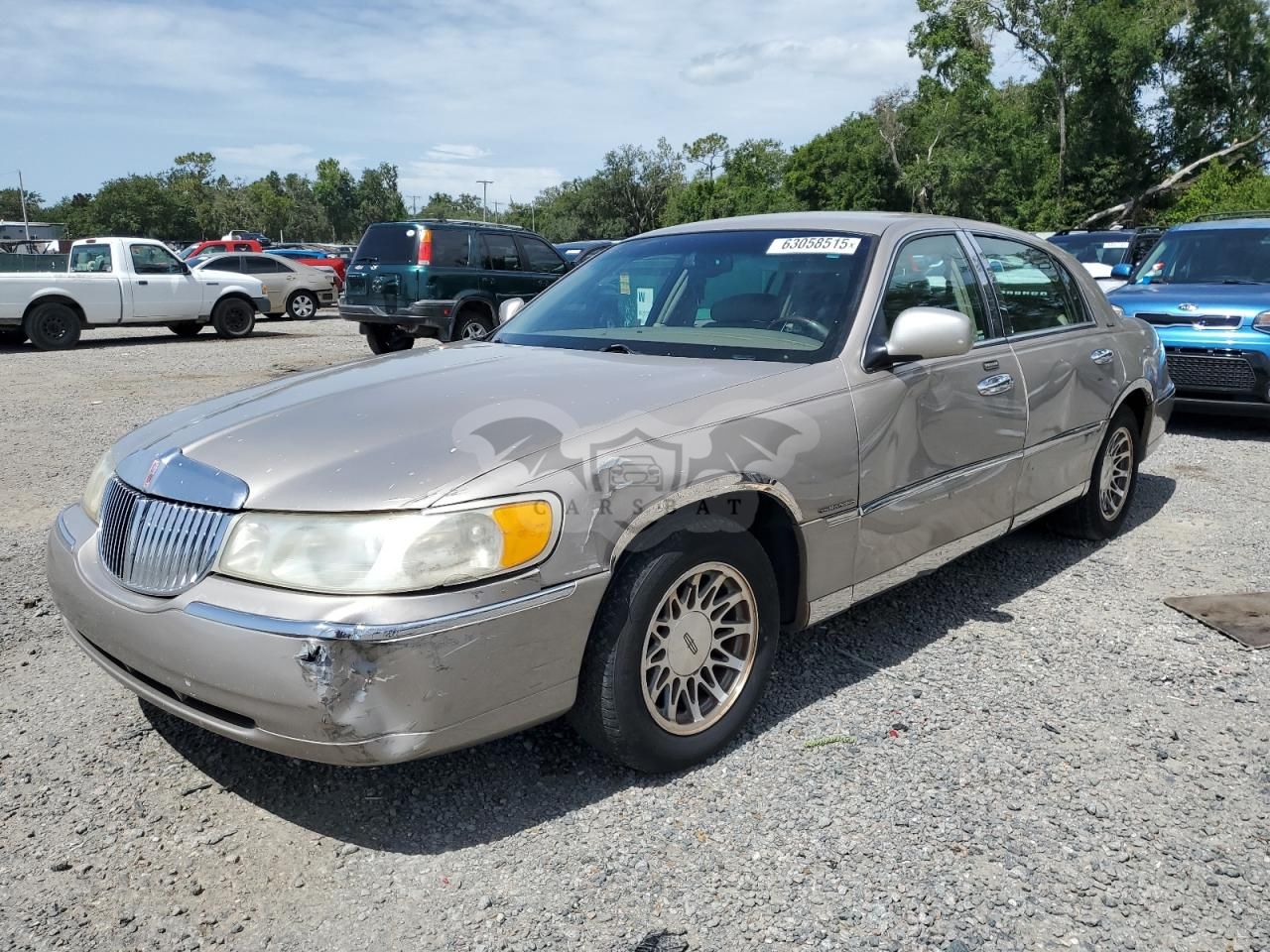 Lincoln Town Car SIGNATURE 4.6L 8 2001